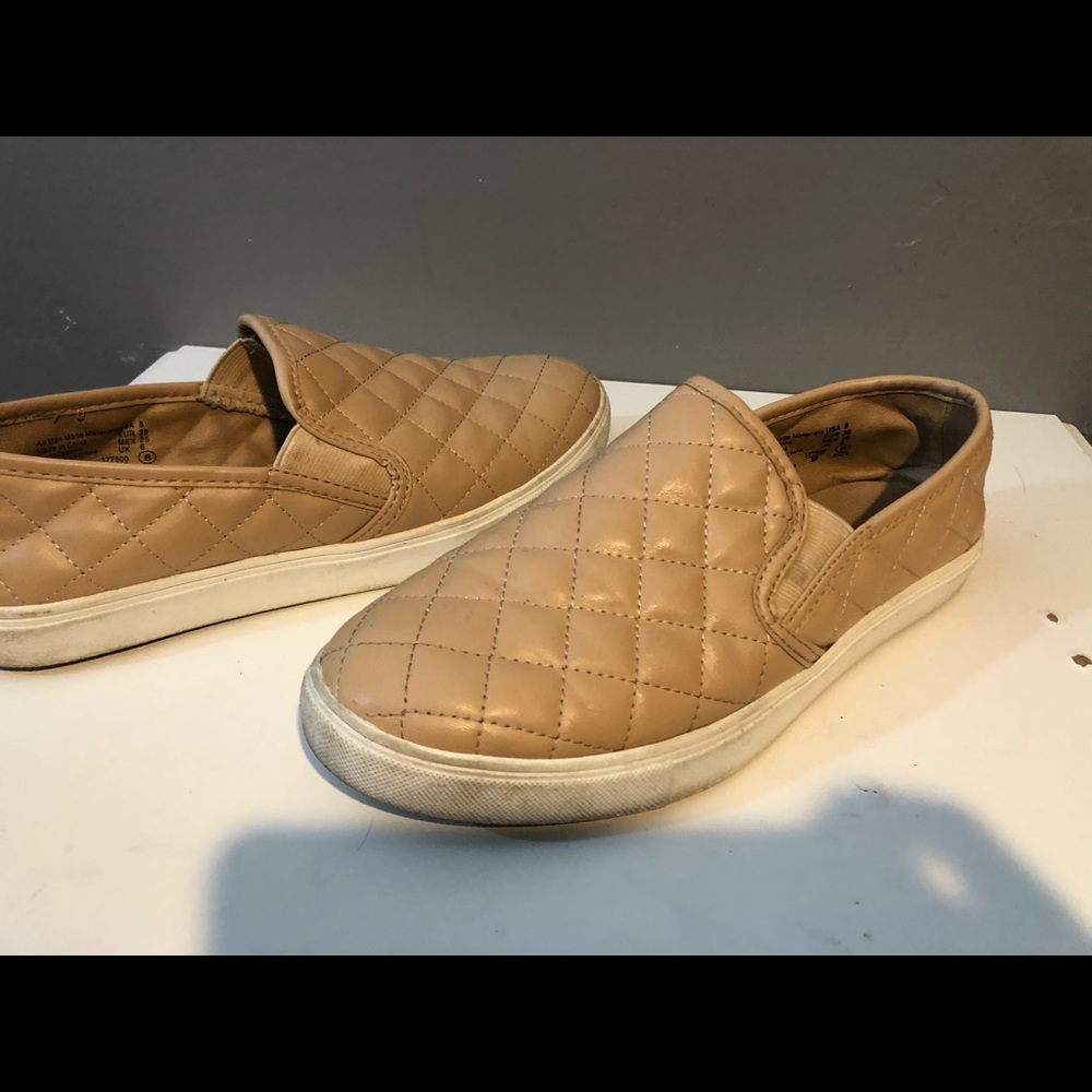 Slip-ons - Picture 4 of 4